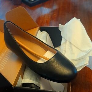 Classic Naturalizer Black Leather Women's Flats